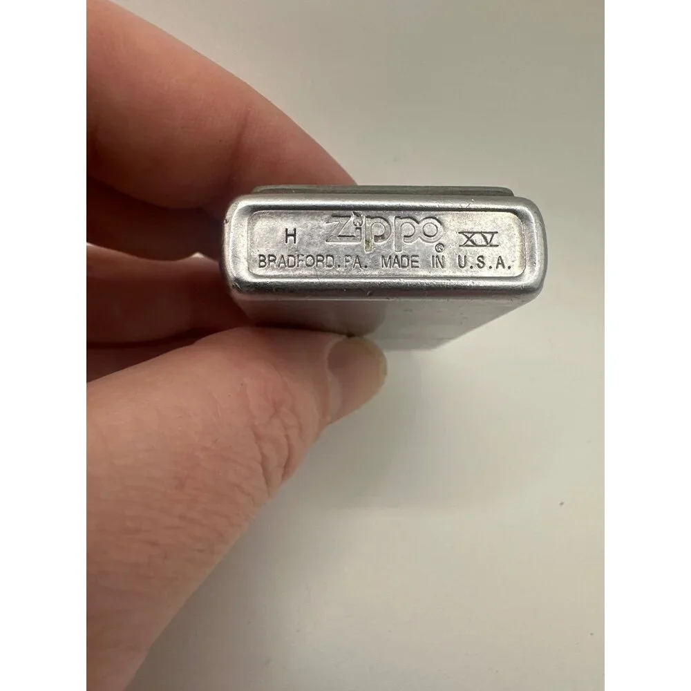 Vintage Zippo Lighter With Moon & Mountain Etching - Picture 3 of 6